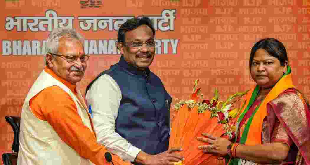 JMM legislator Sita Soren, the sister-in-law of former Jharkhand chief minister Hemant Soren, being felicitated by BJP leaders Vinod Tawde and Laxmikant Bajpai as she joins the party, in New Delhi on Tuesday, March 19, 2024 JMM legislator Sita Soren, the sister-in-law of former Jharkhand chief minister Hemant Soren, being felicitated by BJP leaders Vinod Tawde and Laxmikant Bajpai as she joins the party, in New Delhi on Tuesday, March 19, 2024