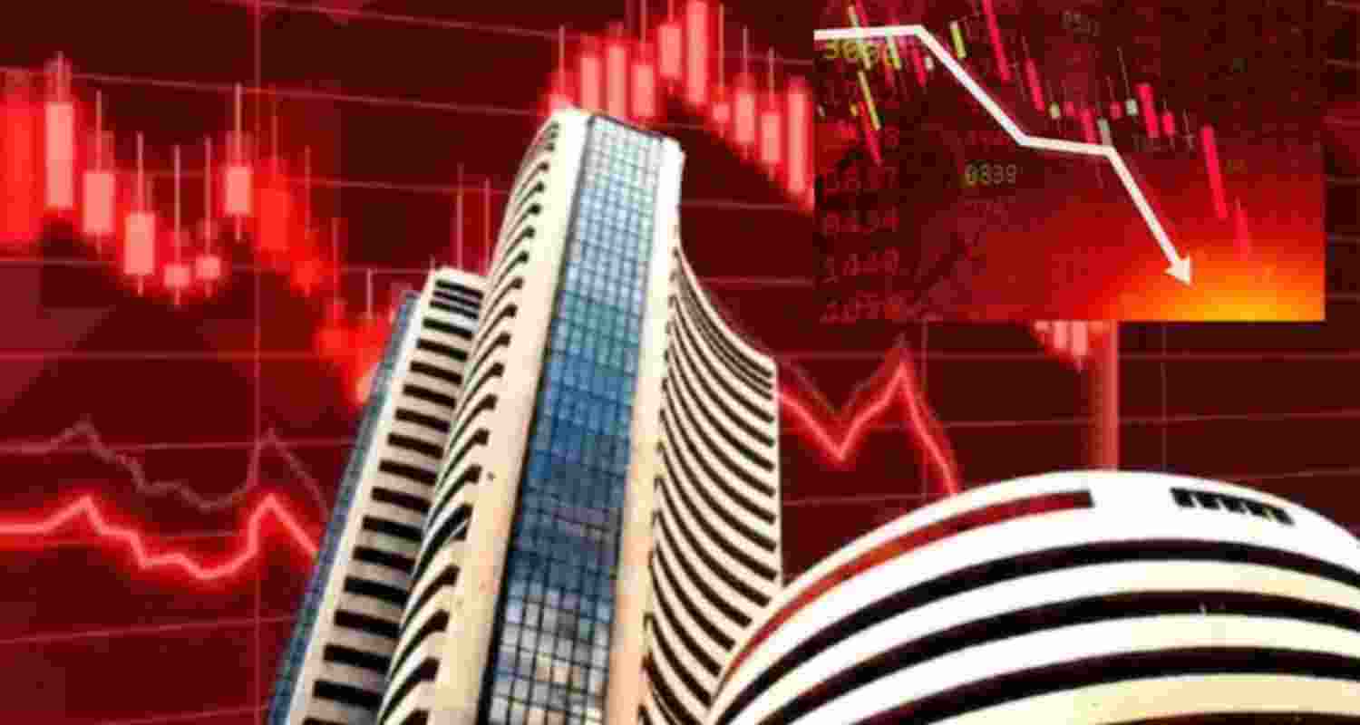 Sensex crashes 1,100 pts, Nifty down 300 pts in early trade