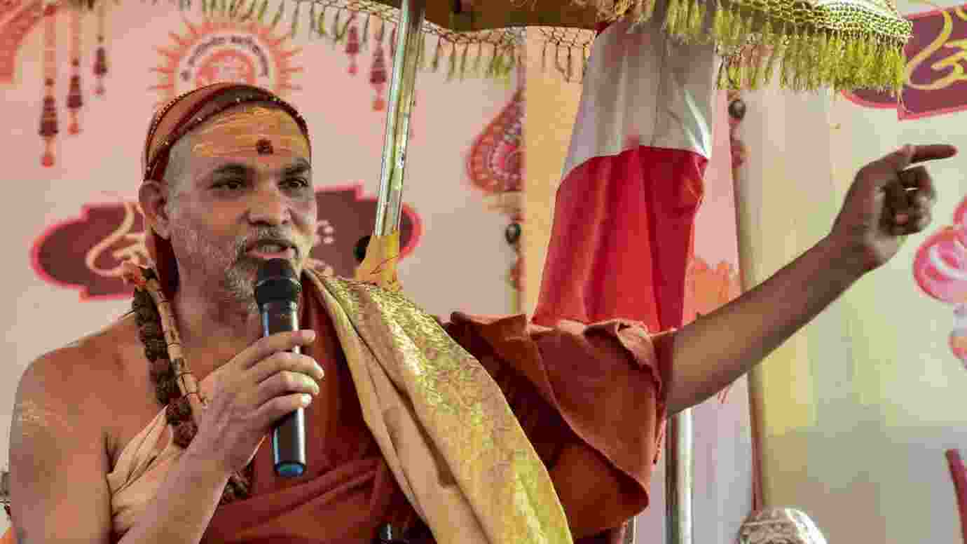 SC upholds anticipatory bail to Swami Avmukteshwaranand