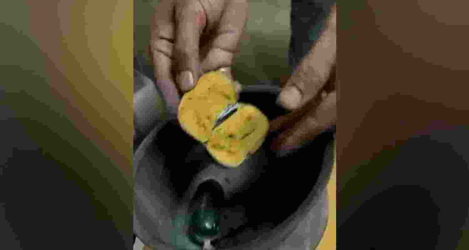 A screen grab of the gold concealed in packets.