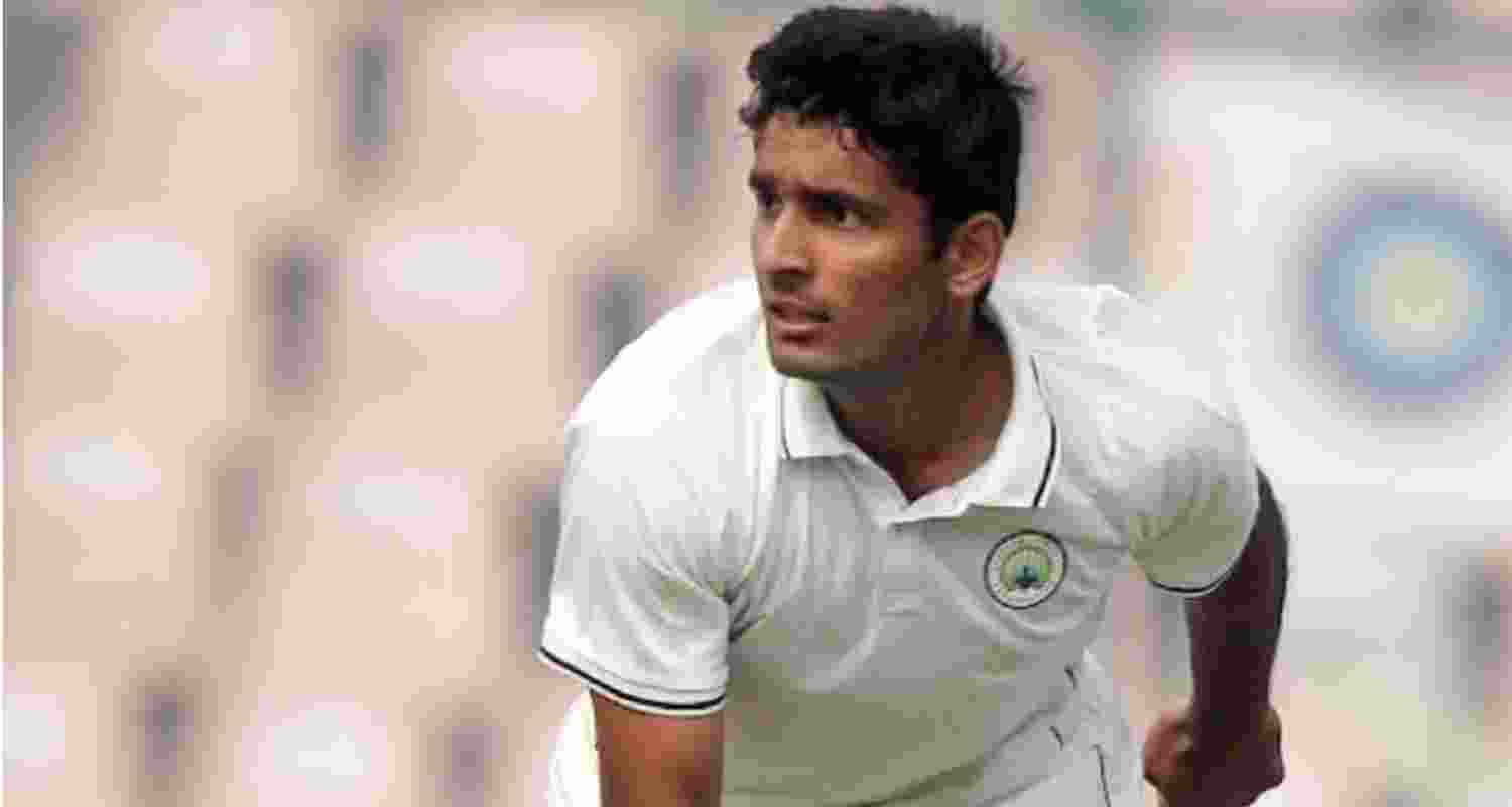 Anshul Kamboj in action for Haryana in group match against Kerela for Ranji Trophy. Image: Instagram. Anshul Kamboj in action for Haryana in group match against Kerela for Ranji Trophy. Image: Instagram.