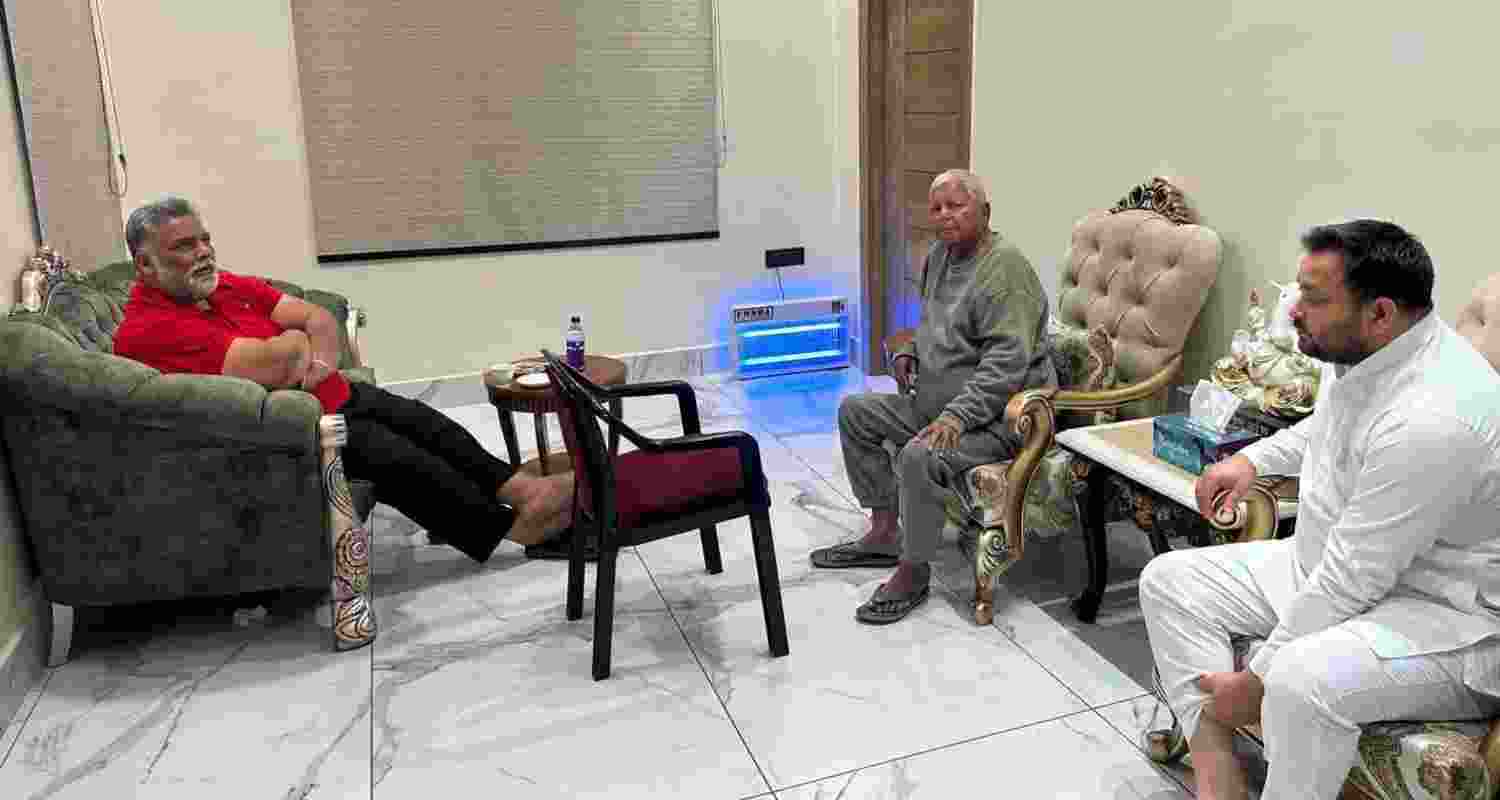 Pappu Yadav with Former Bihar CM Lalu Prasad Yadav and His Son Tejashwi Yadav. Image X.