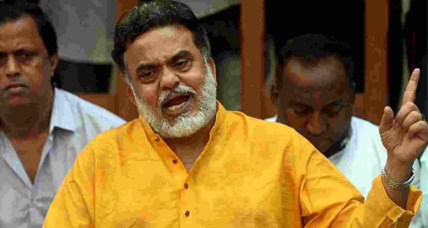 Sanjay Nirupam Targets Congress after his expulsion from the Party. Image X.