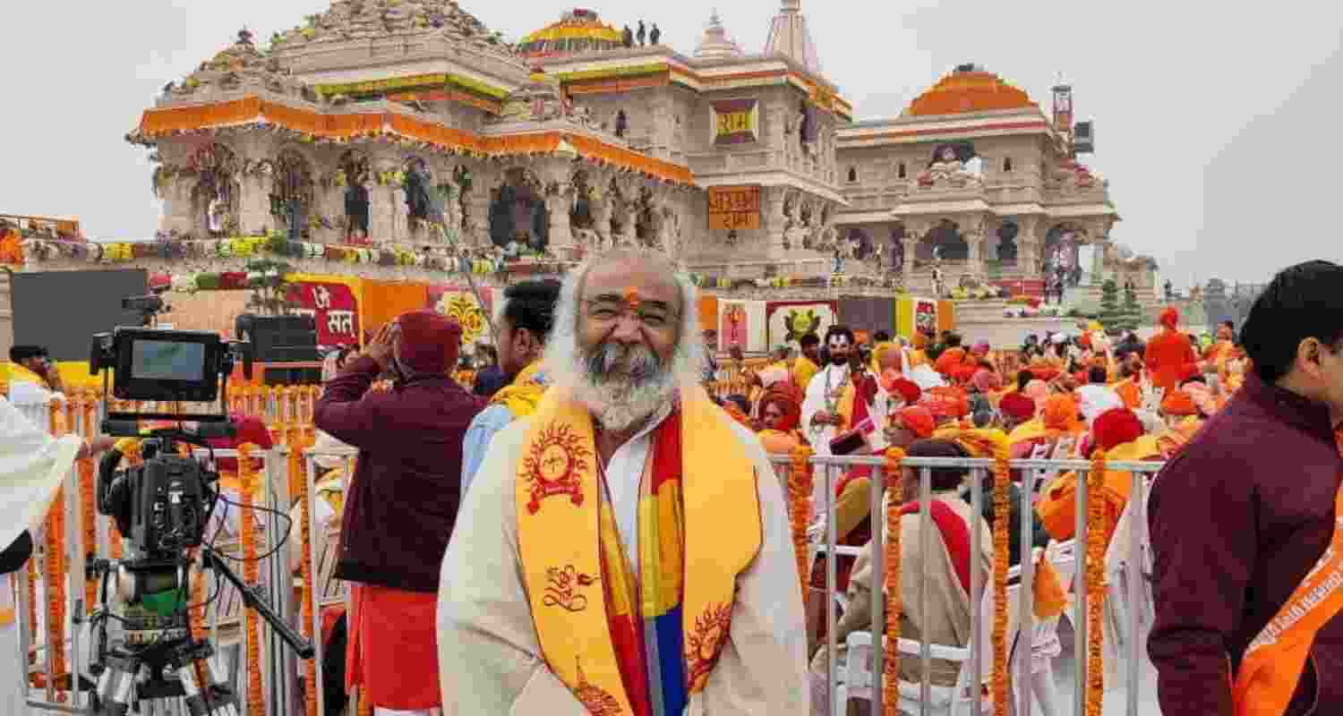 Acharya Krishnam alleges Conspiracy against Priyanka Gandhi as Rahul Gandhi Confirms his fight from Raebareli. Acharya Krishnam alleges Conspiracy against Priyanka Gandhi as Rahul Gandhi Confirms his fight from Raebareli.