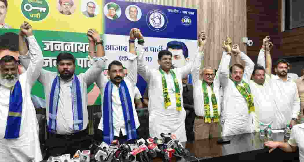 Dushyant Chautala and Chandrashekhar Azad form an alliance before Haryana assembly polls. Dushyant Chautala and Chandrashekhar Azad form an alliance before Haryana assembly polls.