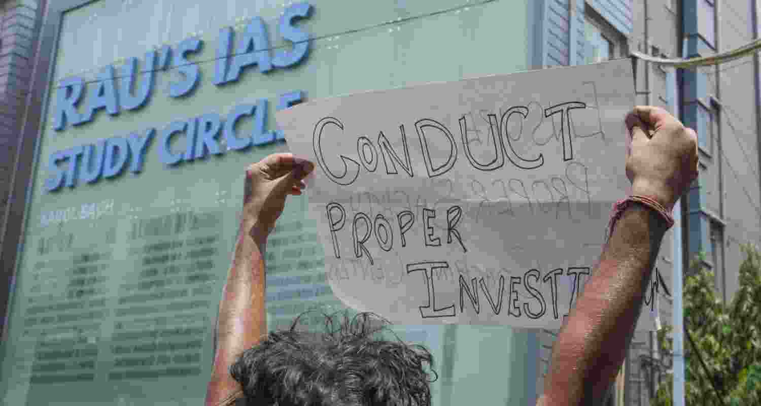 Delhi Court Orders Four Days CBI Custody for Rau's Parking UPSC Aspirant's Death Accused. Delhi Court Orders Four Days CBI Custody for Rau's Parking UPSC Aspirant's Death Accused.