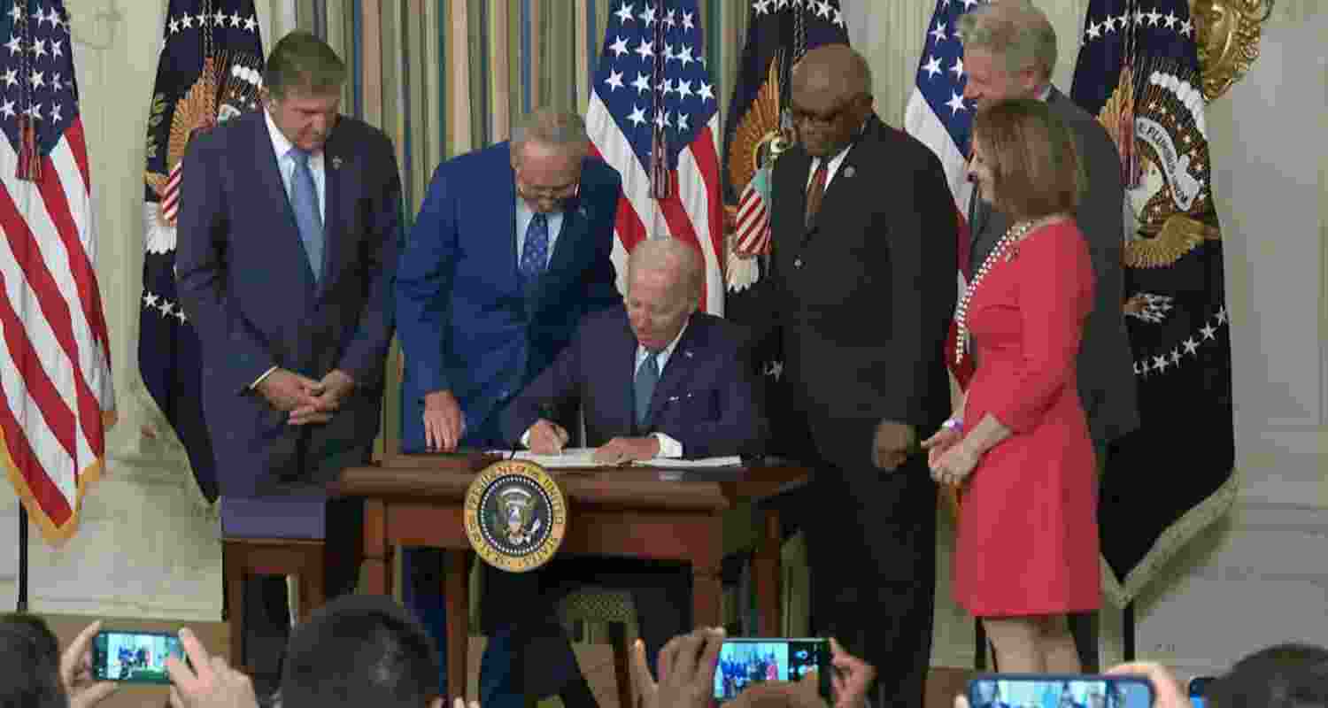 US Senate passes $895 bn Defence policy bill.