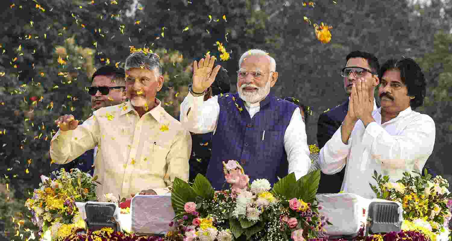 Modi in Andhra: First visit since LS win, allies join roadshow Modi in Andhra: First visit since LS win, allies join roadshow