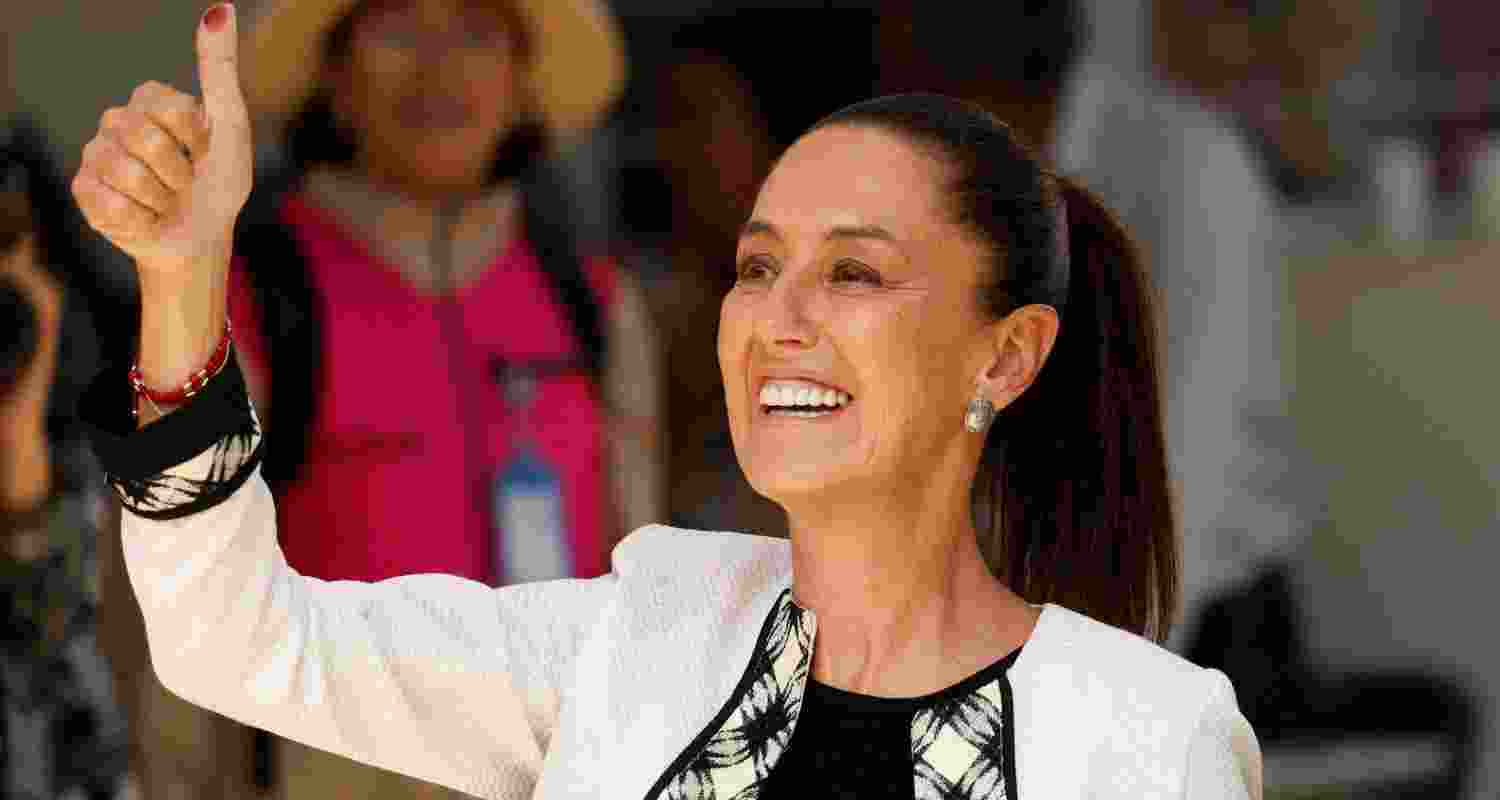 Mexican President Claudia Sheinbaum reveals formal talks with US on security issues. Mexican President Claudia Sheinbaum reveals formal talks with US on security issues.