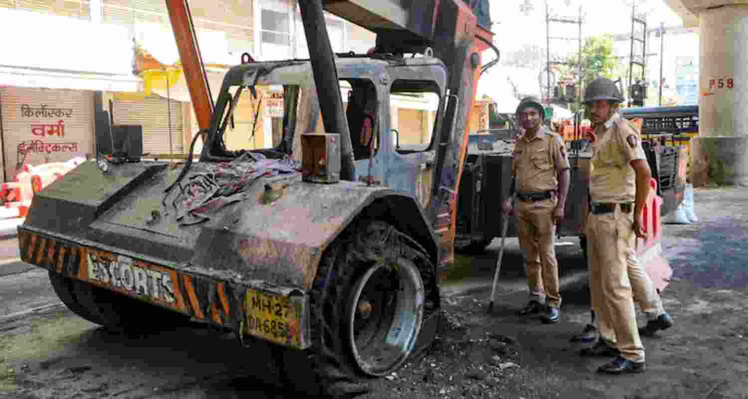 Nagpur clashes: RSS says Aurangzeb has no relevance.