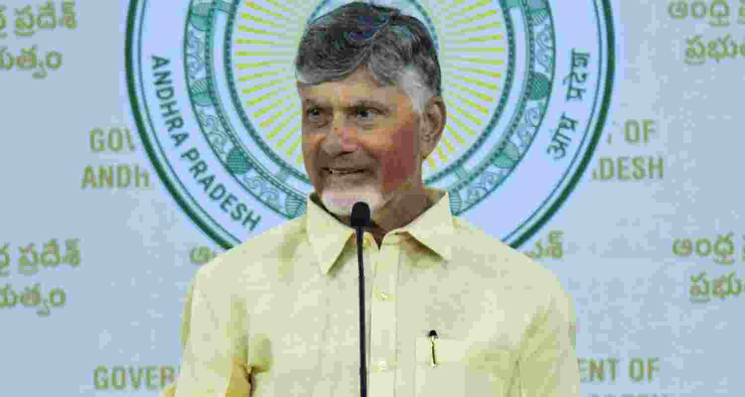 Withdraw ₹500 notes Naidu tells Centre.
