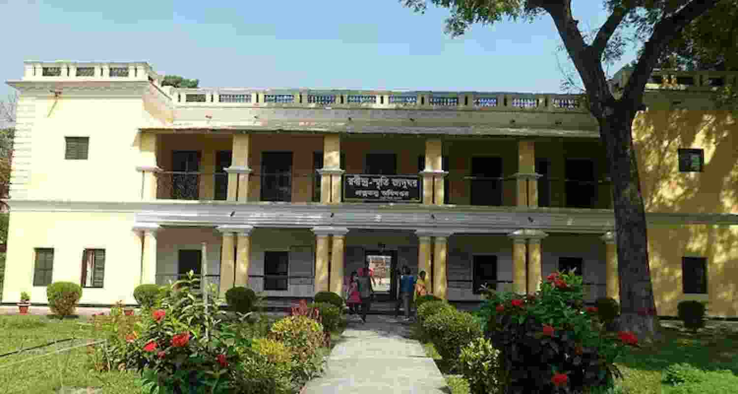 Mob attacks Rabindra Kacharibari in Sirajganj, Bangladesh. File Photo.