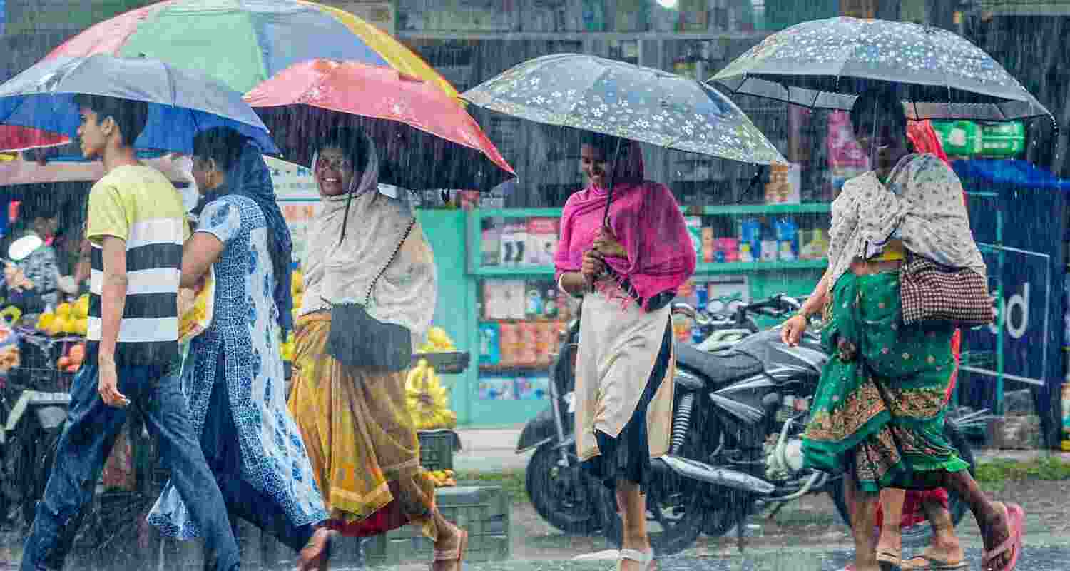 Early monsoon lashes Jharkhand with heavy rainfall.
