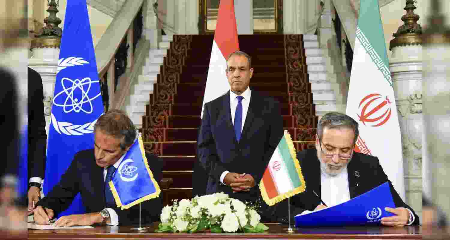 UN vote fails, Iran faces re-imposition of snapback sanctions.