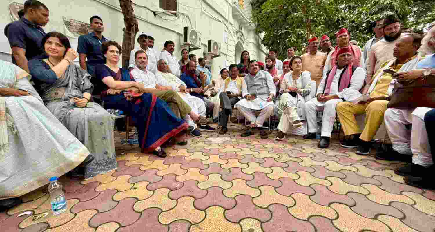 BJP protests in Raebareli against Rahul Gandhi remarks.