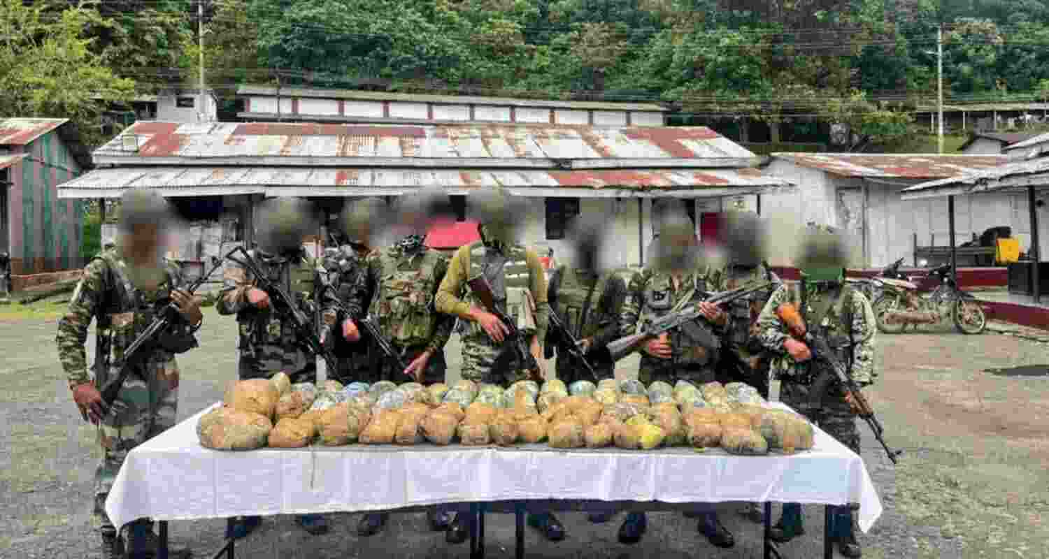 Army and Assam Rifles seize arms and opium in Manipur.