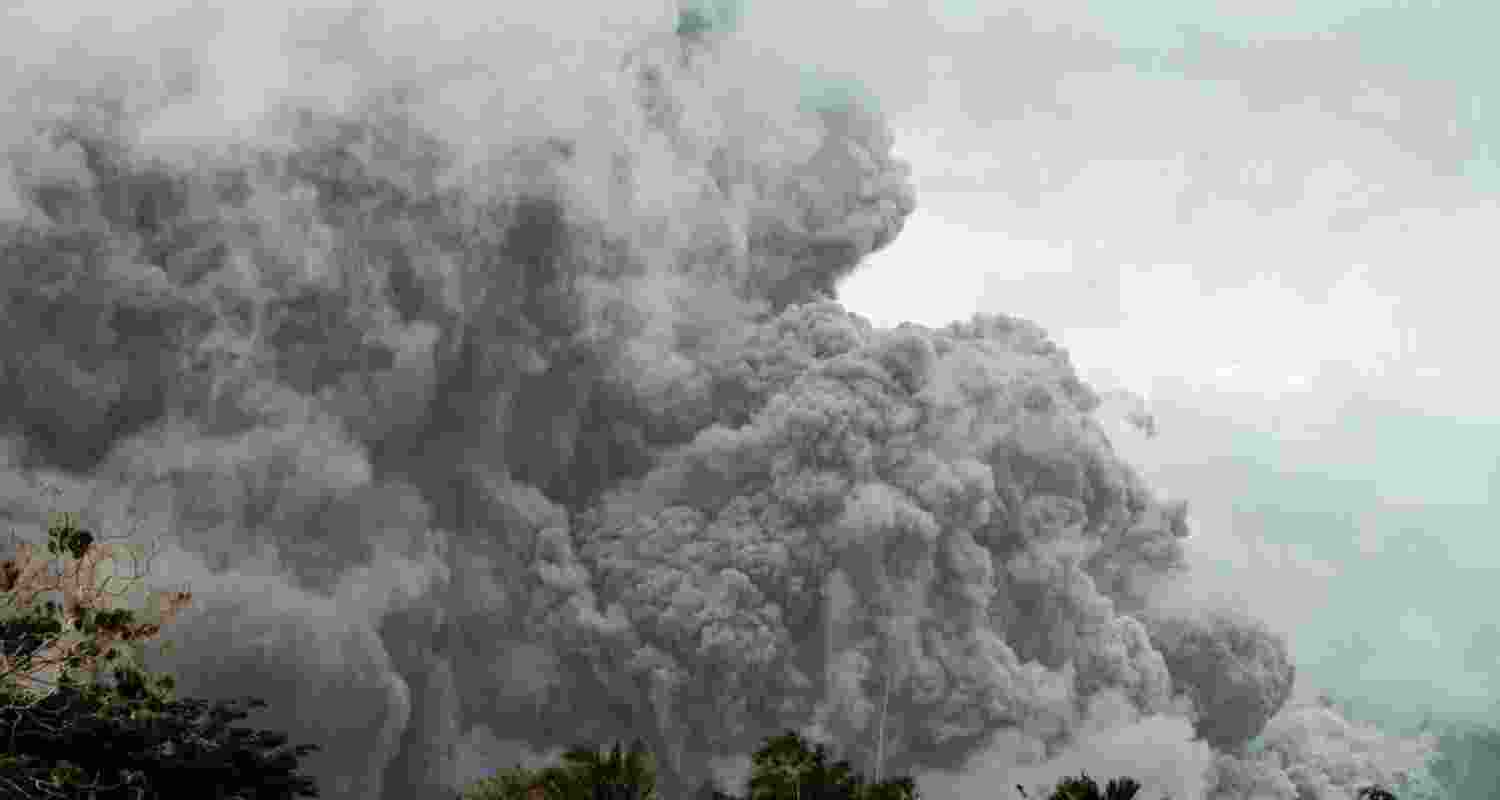  There was no explosive eruption from the volcano, which has been showing intermittent mild activity since January. 
