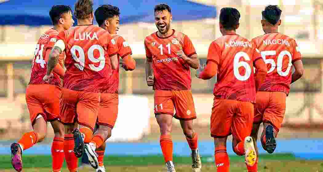 Punjab FC celebrating after sealing their third win against Hyderabad FC. 