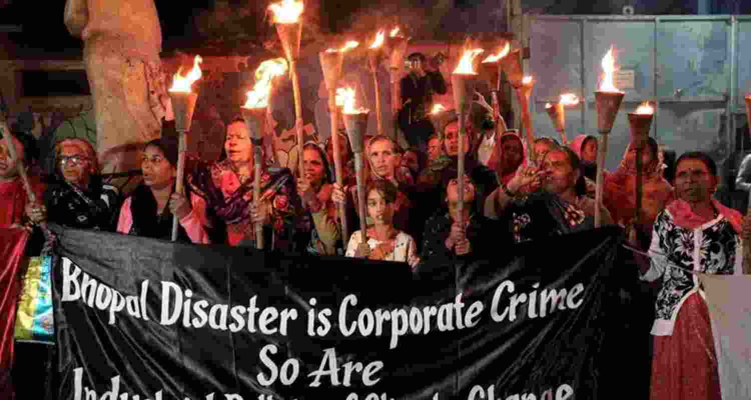 Survivors hold protest march on 40yrs of Bhopal gas tragedy Survivors hold protest march on 40yrs of Bhopal gas tragedy