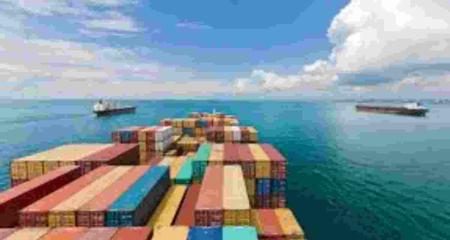 India's exports of engineering goods experienced marginal fall in May, although overall share in merchandise goods exports saw growth, said EEPC