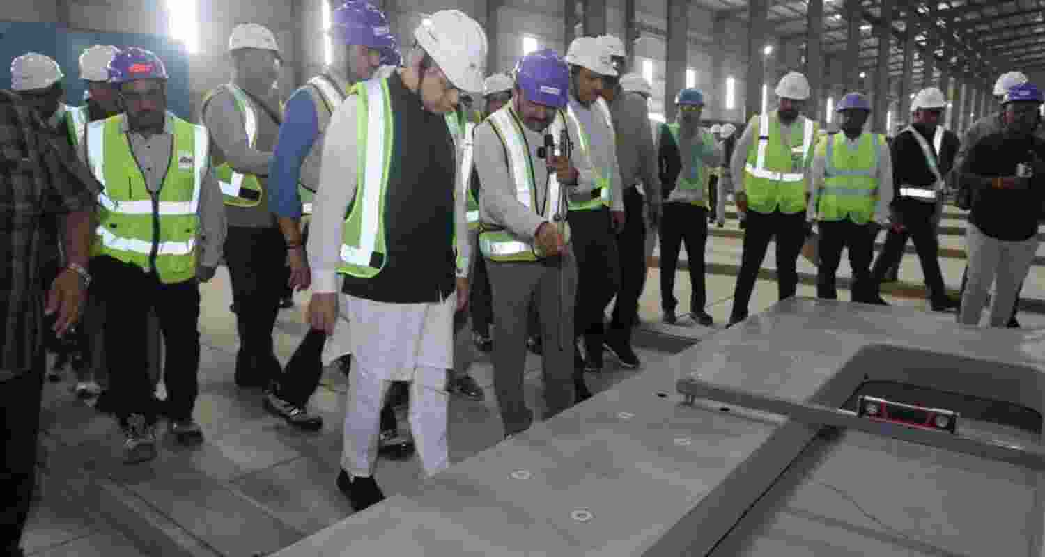 State of the art slab facility boosts bullet train progress in Surat, Gujarat. Union Railway Minister Ashwini Vaishnaw Inspects the Facility.