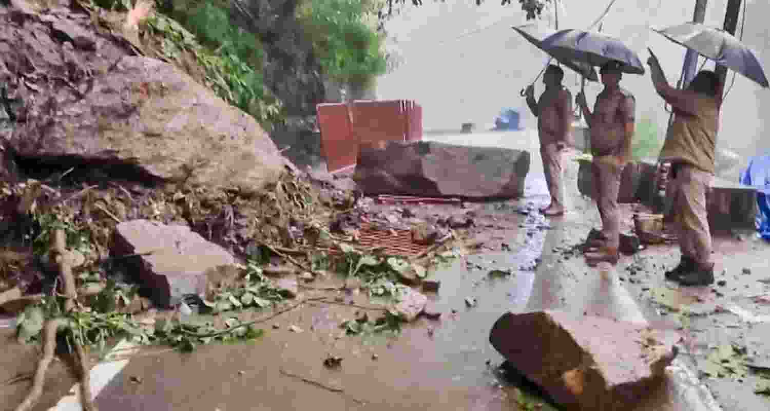 2 IAF personnel drown in U'khand lake