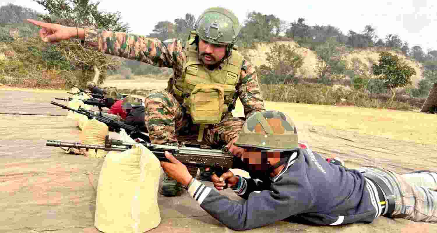 Army's Sabre Brigade conducts intensive training for VDGs
