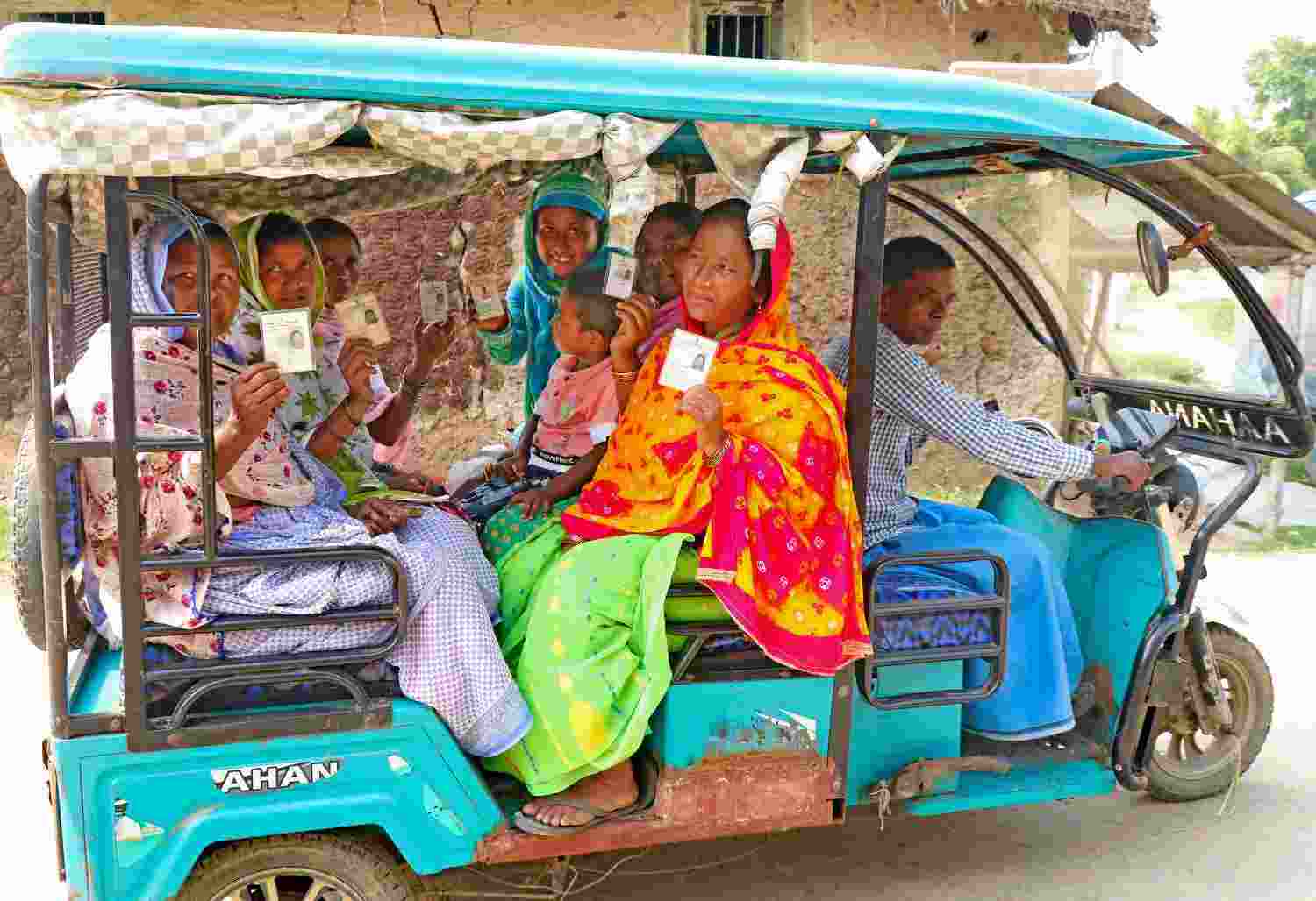 Phase 5 turnout in Lok Sabha polls reaches 62.19%, close to 2019 stats Phase 5 turnout in Lok Sabha polls reaches 62.19%, close to 2019 stats