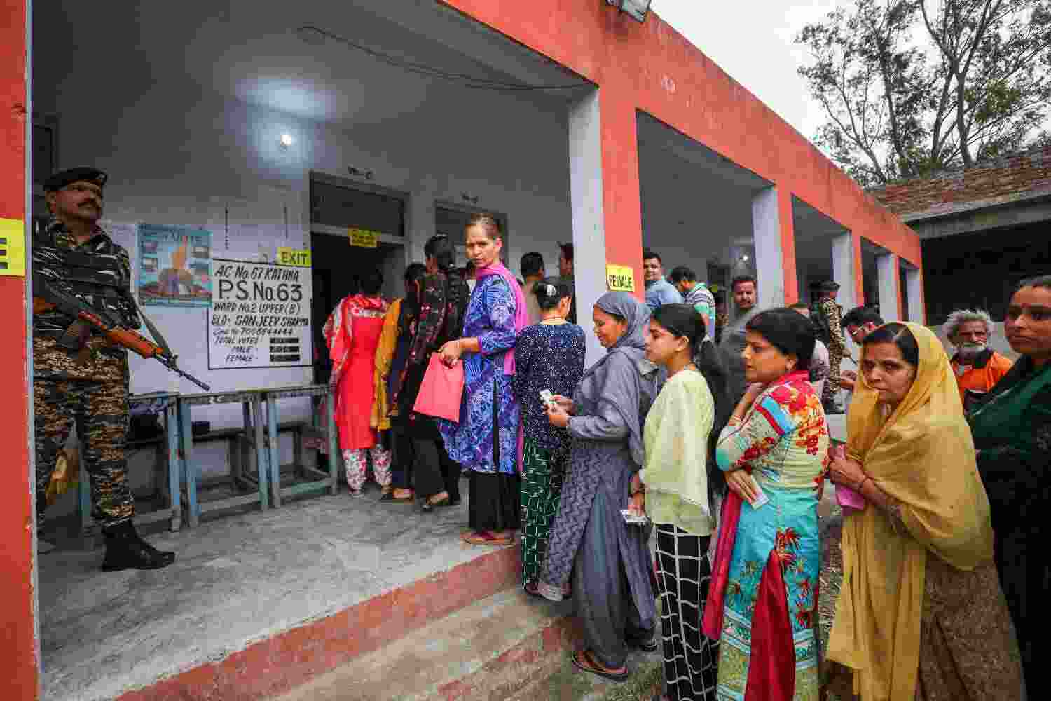 Jammu & Kashmir: Over 10% polling recorded in first 2 hours in Udhampur LS seat Jammu & Kashmir: Over 10% polling recorded in first 2 hours in Udhampur LS seat
