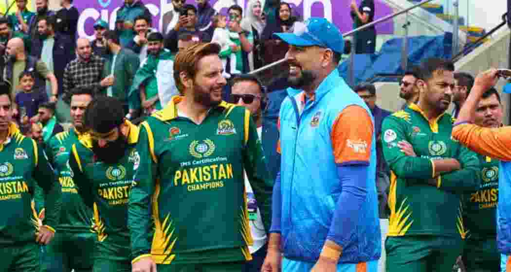 Afridi and Yuvraj seen ahead of their WCL semifinal at Edgbaston. 