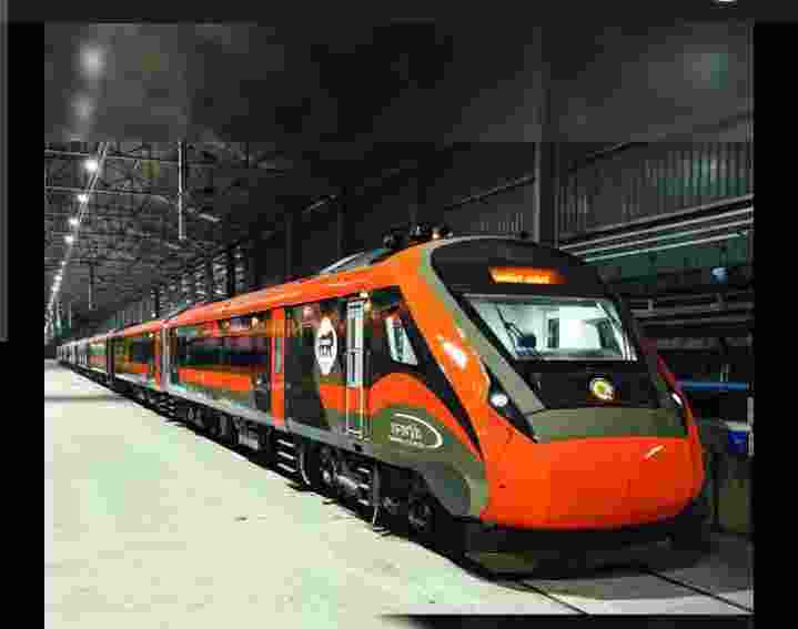 A file photo of the Vande Bharat Express that runs between Katra and Srinagar