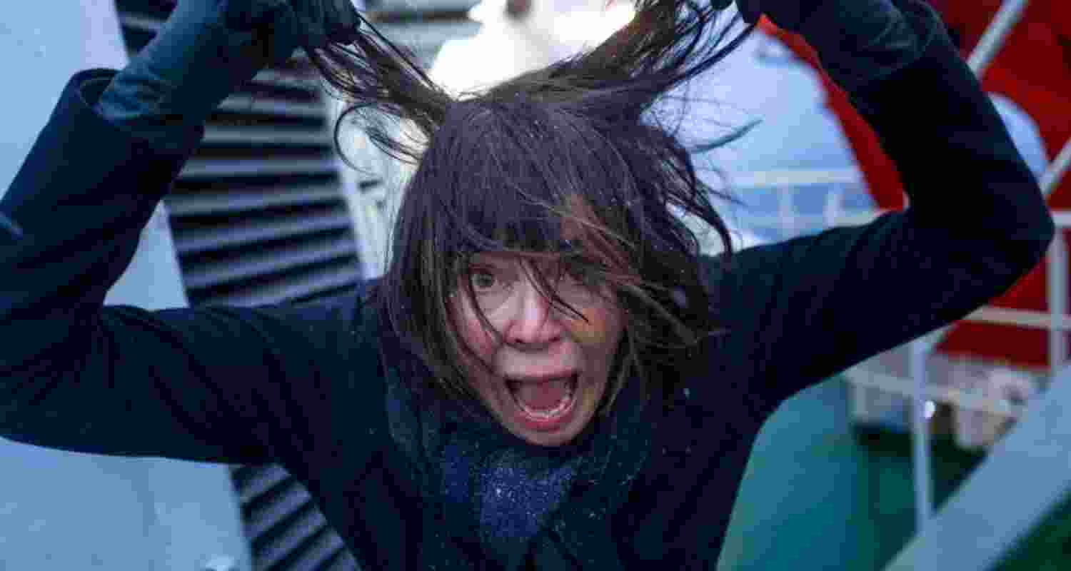 Midwinter madness: A look at dark Antarctic behaviour