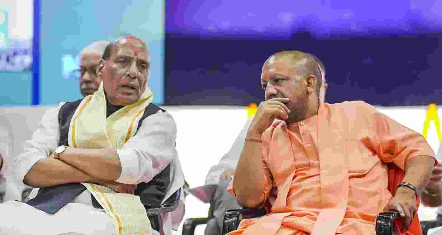 Leaders praise Army with 'Bharat Mata Ki Jai' after strikes