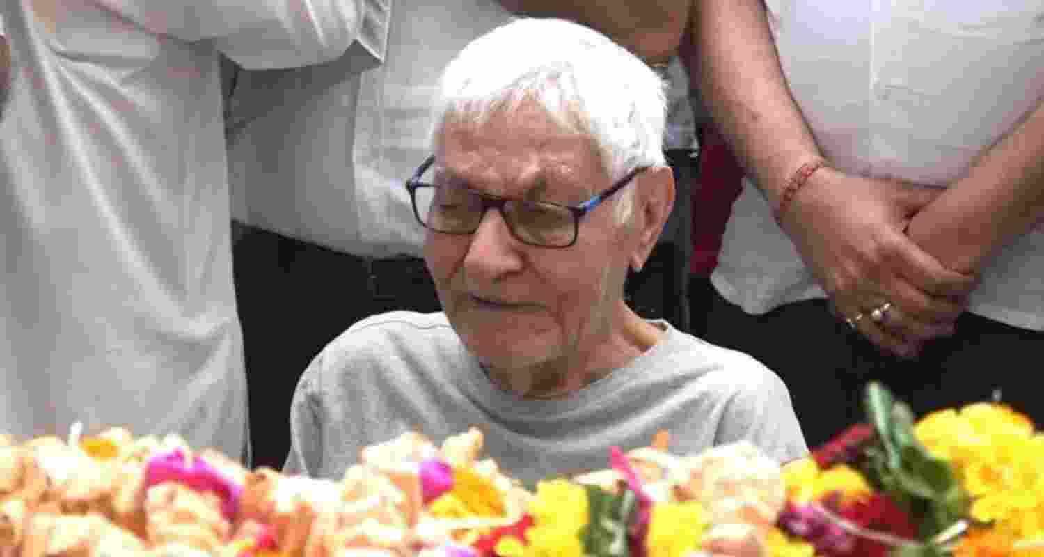 Pushkaraj Sabharwal, father of Captain Sumeet Sabharwal who died in the Air India plane crash in Ahmedabad. File photo