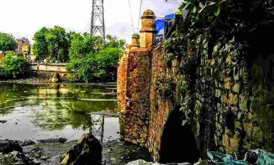 The ASI official has assured the LG of complete restoration within three months. He has also directed the agency to undertake the restoration work while maintaining the originality of the structure and install proper lighting on the bridge once work was completed.