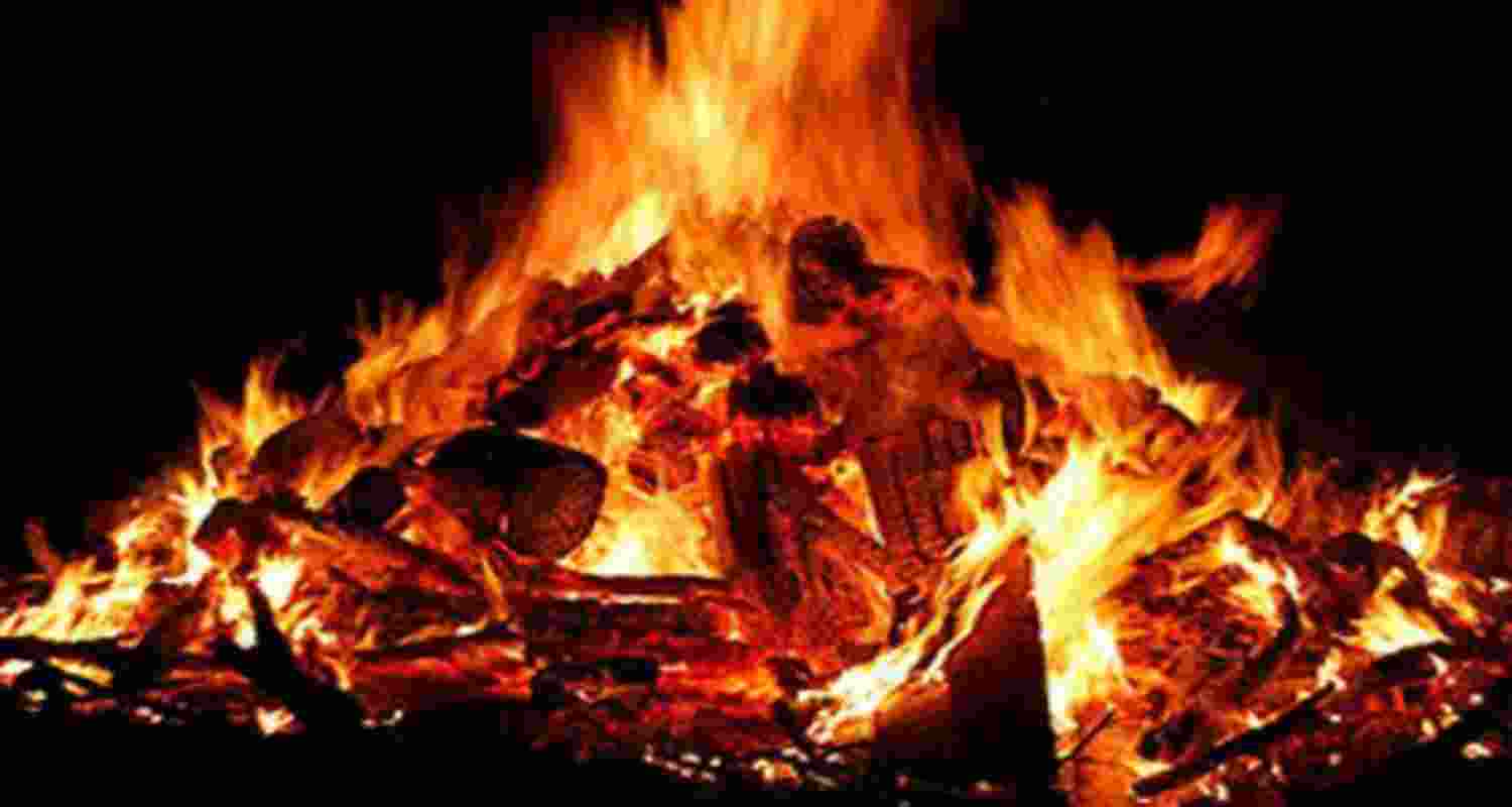 Man burned alive in funeral pyre in J’khand’s tribal village