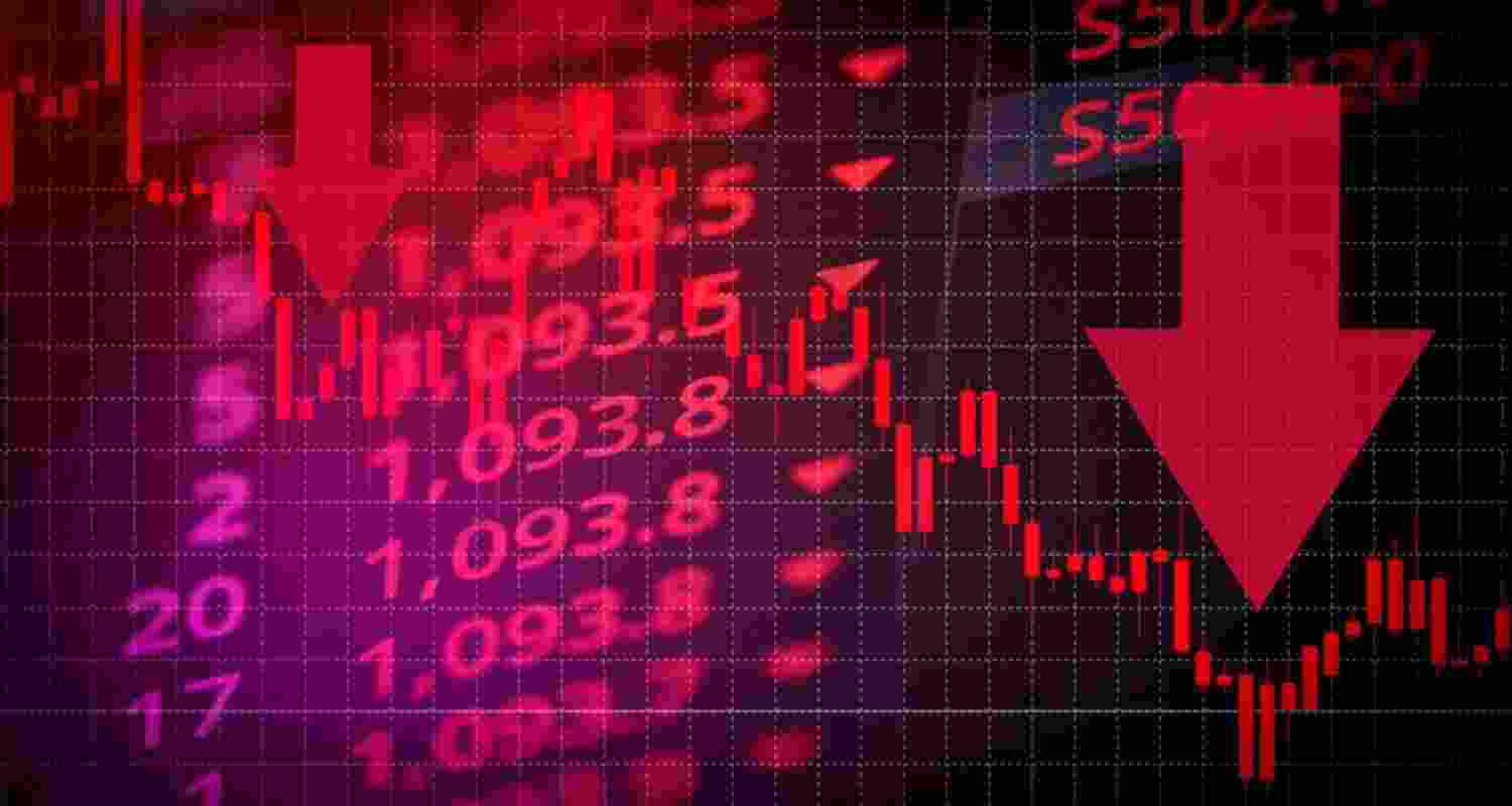Foreign fund outflows also contributed to the indices tanking, with Foreign Institutional Investors (FIIs) offloading equities worth ₹1,171.31 crore on Monday, while Domestic Institutional Investors (DIIs) bought stocks worth ₹2,558.93 crore, according to exchange data