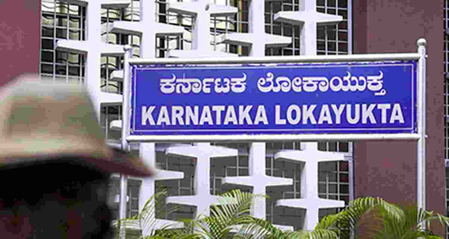 Lokayukta raids K'taka govt officials in disproportionate assets case 