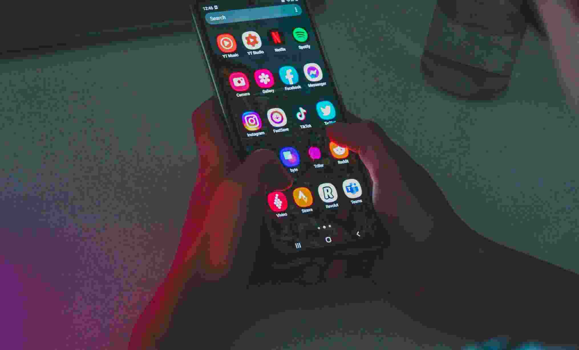 He defrauded mobile phone providers and insurance companies by using the US mail system and other third-party mail carriers, submitting false claims of lost, stolen and damaged devices and asking for their replacement. He then resold the devices outside the US, a media release on the case said.