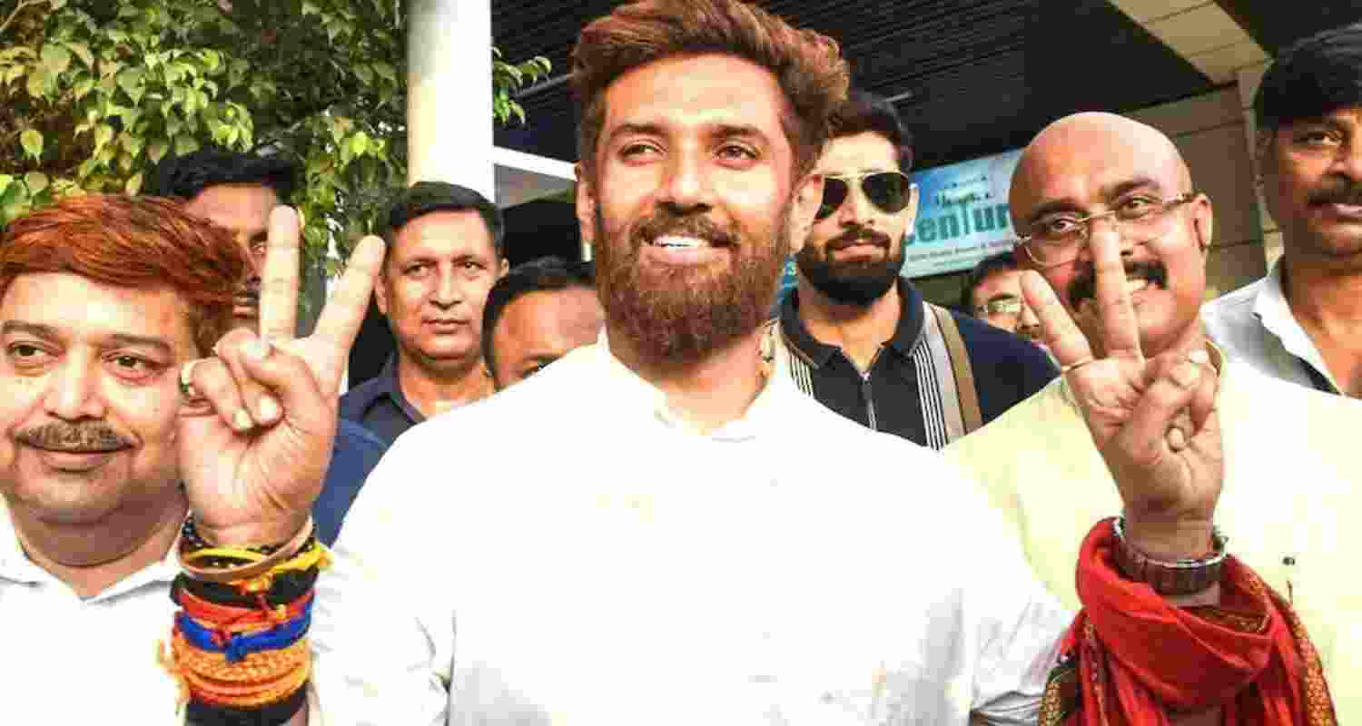 Chirag Paswan Thanks Amit Shah for Congratulations on LJP Wins. Chirag Paswan Thanks Amit Shah for Congratulations on LJP Wins.