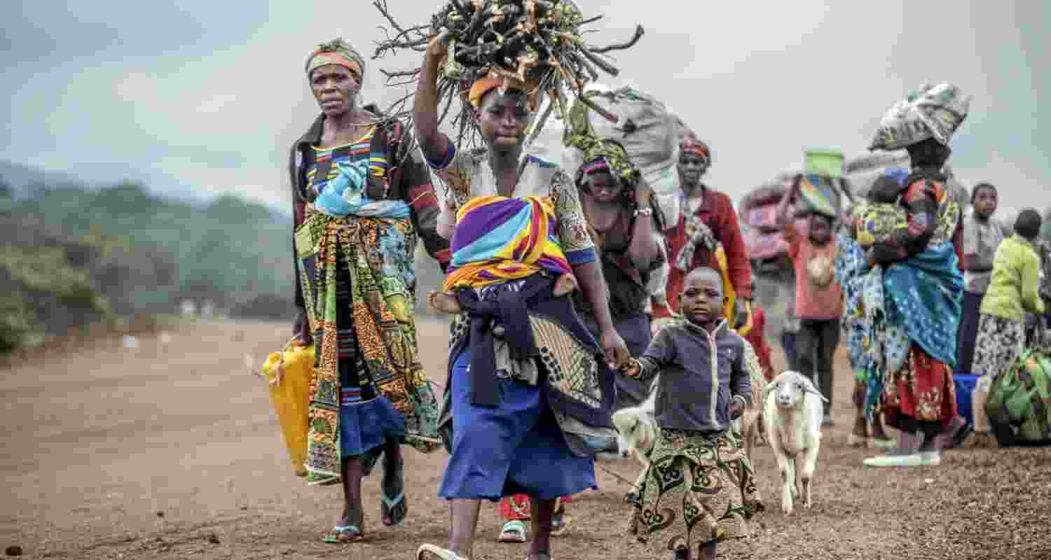 Violence in Congo South Kivu forces thousands to flee homes.