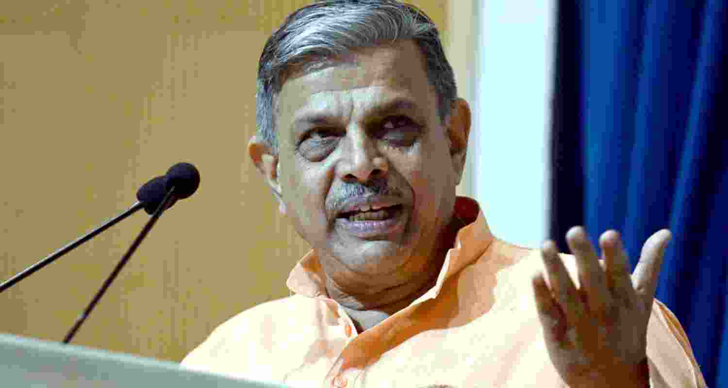 Hosabale says past bans failed to stop RSS growth.