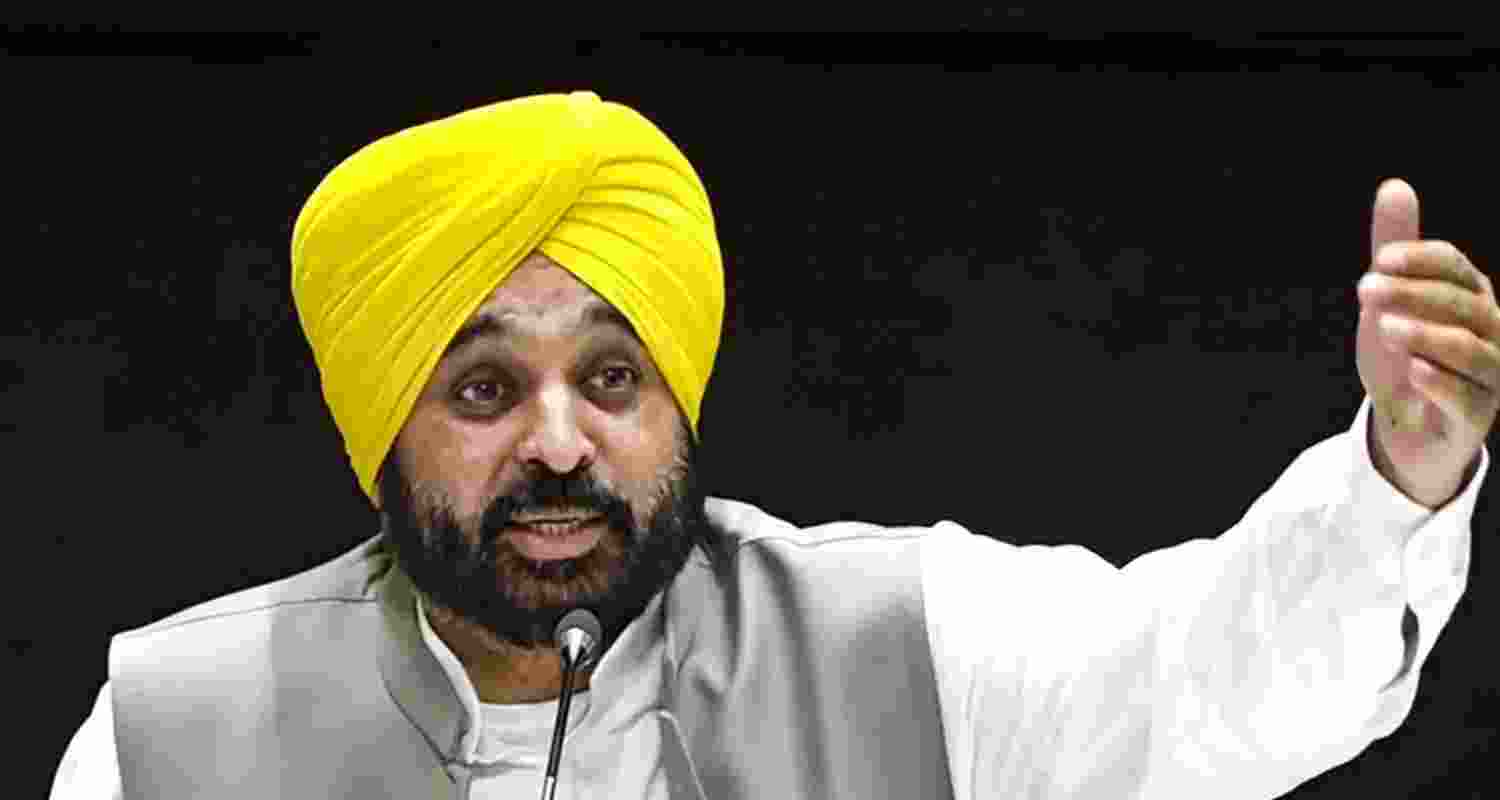 AAP ends dharna after water release to Haryana