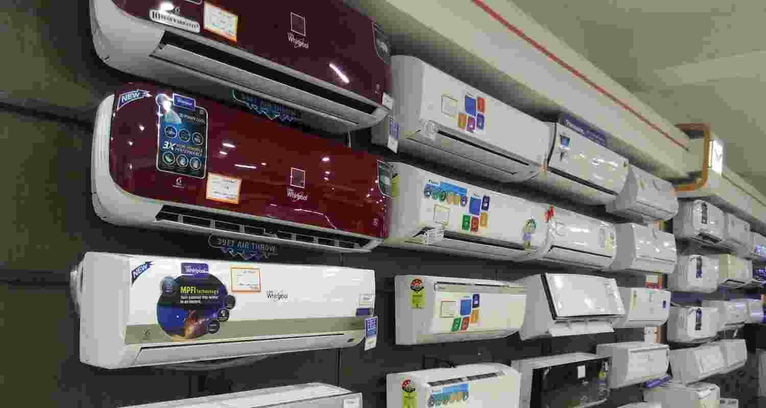 Record heat drives soaring profits for AC manufacturers