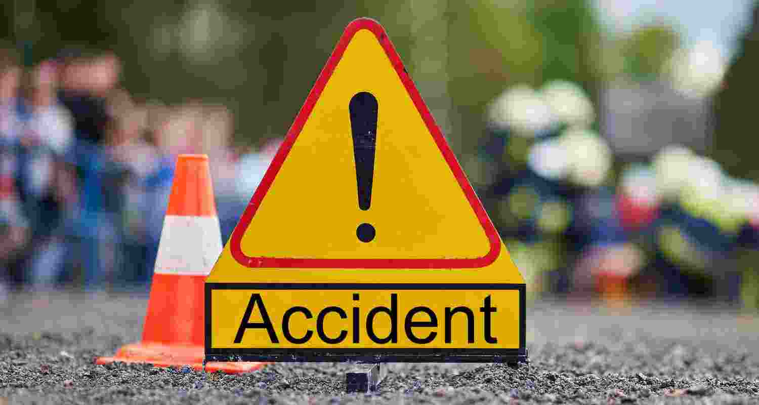 Three Amarnath yatris and driver injured in road crash