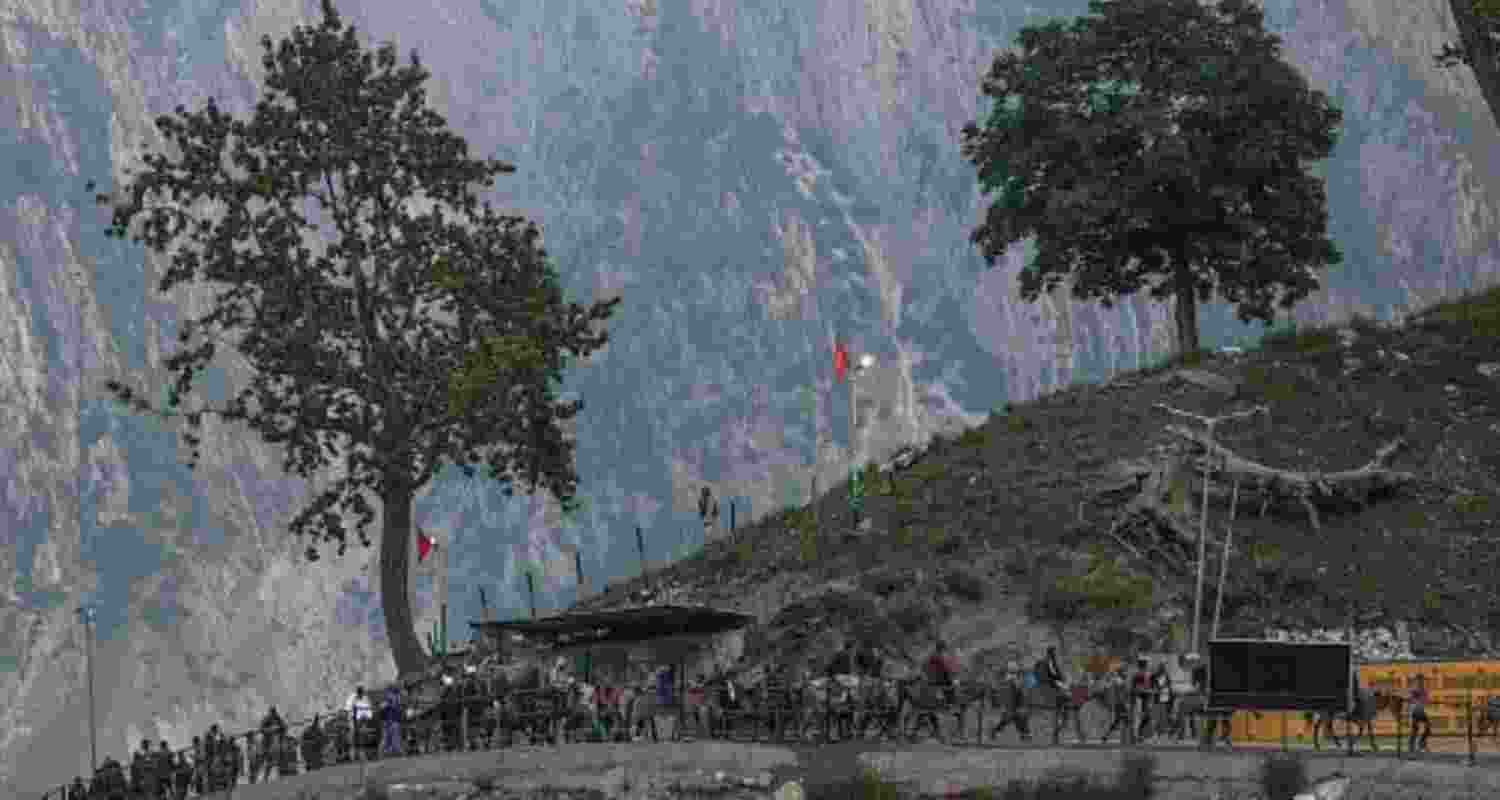 Fourth batch of 6900 pilgrims leaves for Amarnath Yatra