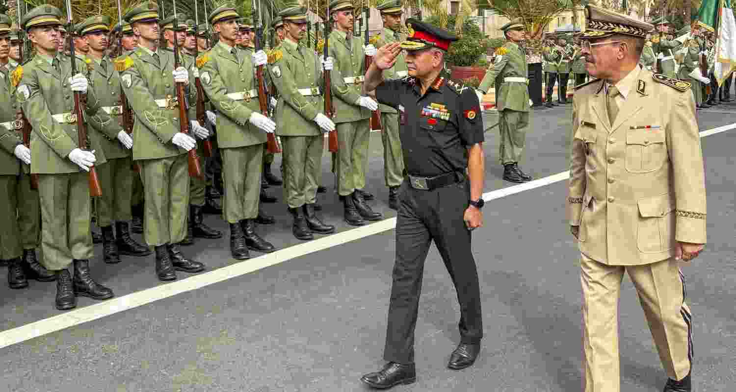 Army Chief in Algeria to strengthen military ties