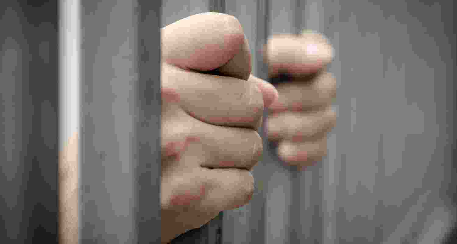 Fugitive economic offender Rashid Naseem, promoter of Shine City Group, arrested in Dubai over an alleged ₹1,000 crore investment fraud case.