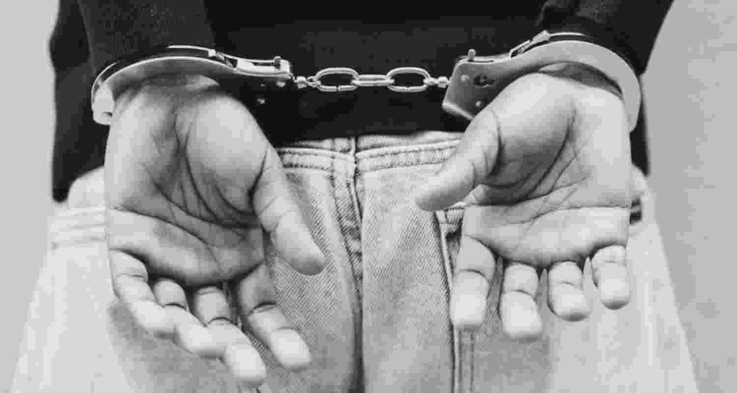 Three Punjab men arrested for stabbing bus driver, conductor and passengers in Himachal’s Kangra after road rage; injured admitted to hospital.