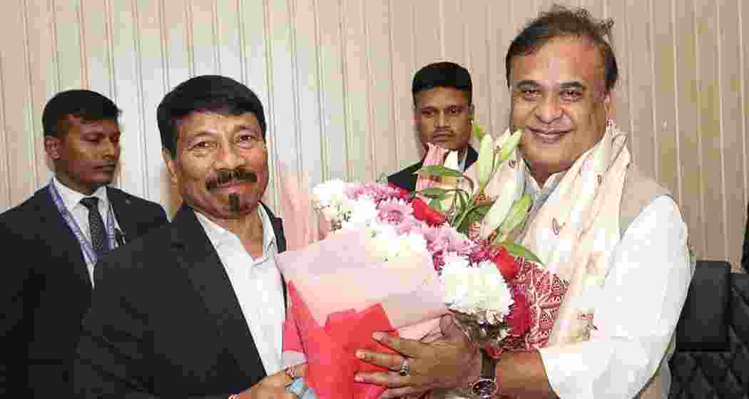 File photo of AGP president Atul Bora and Assam CM Himanta Biswa Sarma (Photo: @ATULBORA2/X)